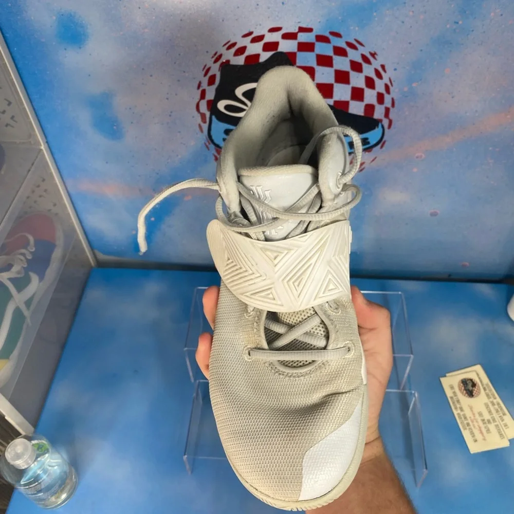 Kyrie 3 flytrap - Picture 4 of 8